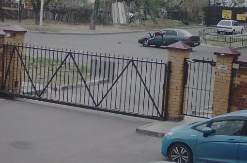 В России ребенок дважды попал под машину – ВИДЕО