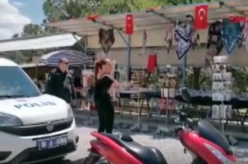 Qadın məscidin yanında dayanıb siqaret çəkdi, mollanın reaksiyası sərt oldu - VİDEO