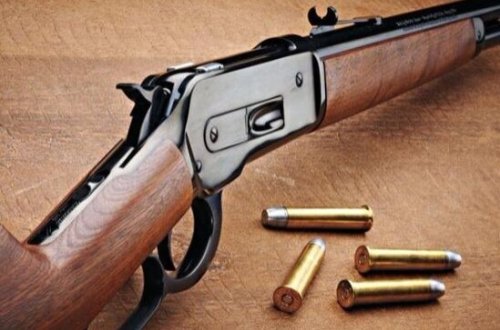 14 yaşlı uşaq babasını başından güllələdi - VİDEO