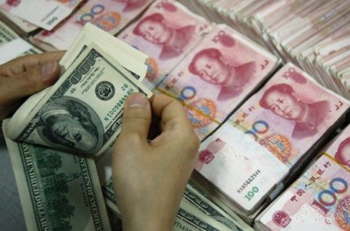 Китай собрался ударить по доллару