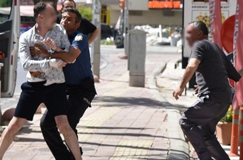 İnsanlar ata ilə oğulun davasından dəhşətə gəldi: 7-ci mərtəbədən aşağı atdı - FOTOLAR