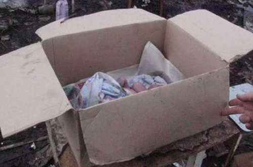 24 yaşlı qız nikahsız uşaq dünyaya gətirdi, sellofana büküb zibilliyə atdı - QANDONDURAN ƏMƏL