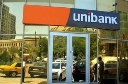 “Unibank” Prezidentin Fərmanı əsasında kompensasiya almış jurnalistdən hələ də aylıq ödəniş tələb edir