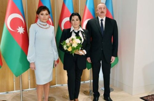 İlham Əliyev və xanımı İrina Viner-Usmanova ilə görüşüblər - FOTO