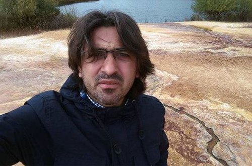 Jurnalisti axtaran iki hərbçini sel apardı - FOTOLAR