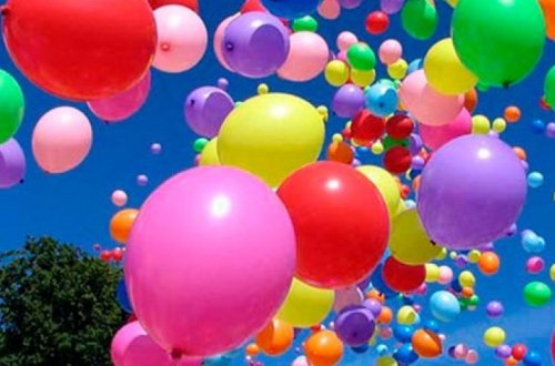 В Азербайджане в женщине нашли воздушные шары