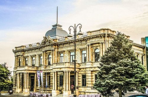 Bu il muzey və teatrlar yayın ortalarına kimi işləyəcək - Turistlərə görə