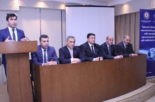 Gənclərin internetdən səmərəli istifadəsi ilə bağlı daha bir tədbir – FOTOLAR
