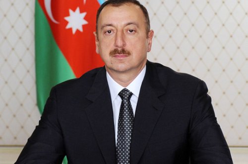 Kraliça II Elizabet Prezident İlham Əliyevi Respublika Günü münasibətilə təbrik edib