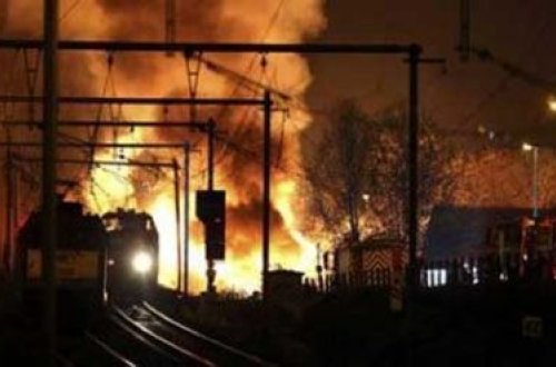 “Azərbaycan Dəmir Yolları”nın teplovozu yandı