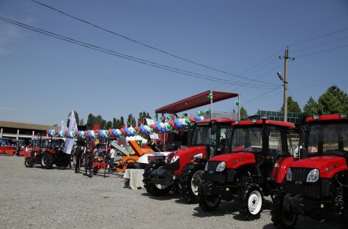 BƏRDƏDƏ KƏND TƏSƏRRÜFATI TEXNİKASI YARMARKASI KEÇİRİLİR