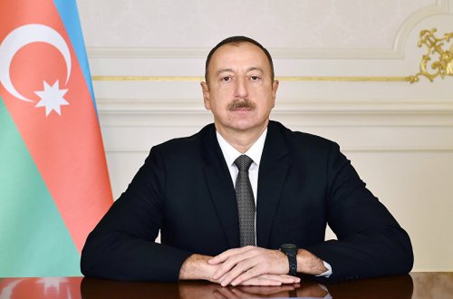 Prezident Ramiz Rövşən və Musa Yaquba “Xalq şairi” adı verdi