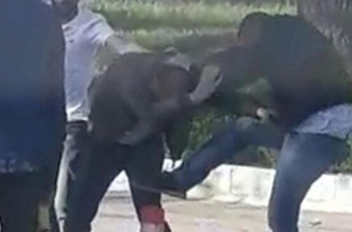 Tələbə qıza sataşan 40 yaşlı kişini küçənin ortasında döydülər - FOTO