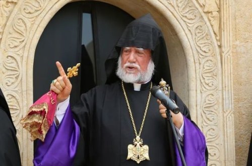 Erməni katolikosu Qarabağı Ermənistana birləşdirməyə çağırdı