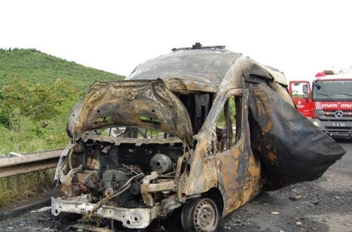 Təcili yardım maşını yandı, 3 aylıq körpə öldü - FOTO