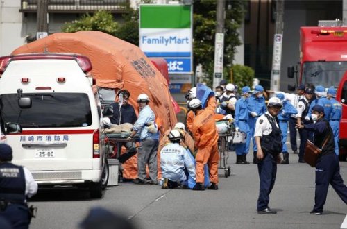 Трагедия в Японии: мужчина с ножом напал на первоклассниц