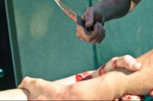 31 yaşlı kişi qonşusunun qanını tökdü - Azərbaycanda qətl