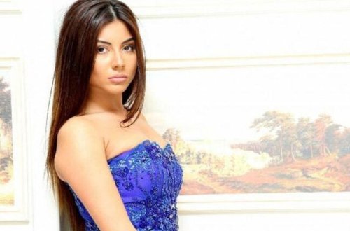 Aysel Əlizadə çimərlikdə - FOTOLAR