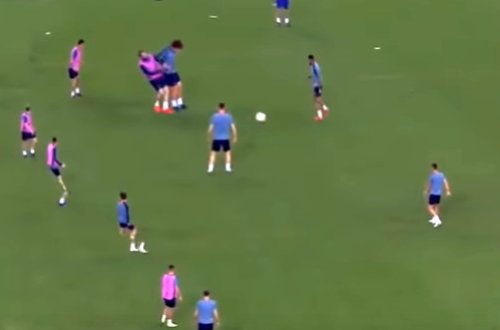 Bakıda “Çelsi” futbolçuları dalaşıb, baş məşqçi papağını yerə çırpıb – Video