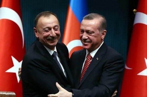 Ərdoğan Respublika Günümüzü Azərbaycan dilində təbrik etdi