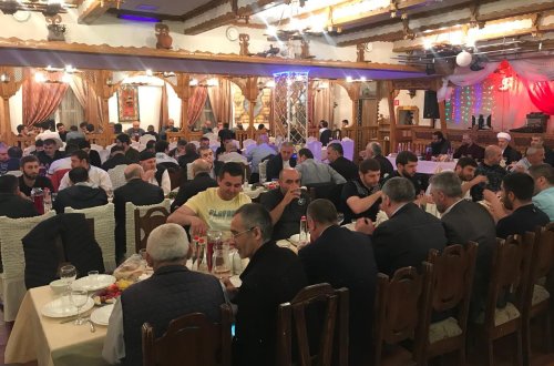 Moskvanın Azərbaycan İcması iftar süfrəsi təşkil edib - FOTO