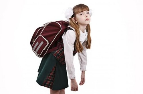 Первоклассникам больше не придется носить тяжелые портфели