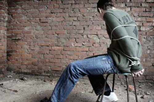 Bakıda OLAY: 41 yaşlı kişini girov götürüb, pul istədilər