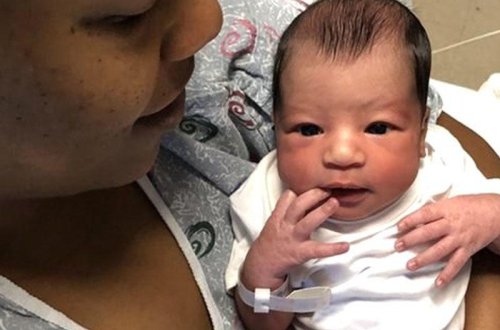 10 yaşlı uşaq anasının doğuşunu videoya çəkdi - FOTO