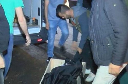 Arvadının iş yoldaşı ilə intim əlaqəsindən şübhələnən ər onu bıçaqladı - VİDEO - FOTO