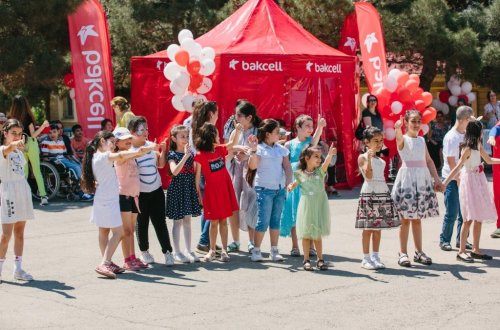 Bakcell “1 iyun”u uşaqlarla birgə qeyd etdi