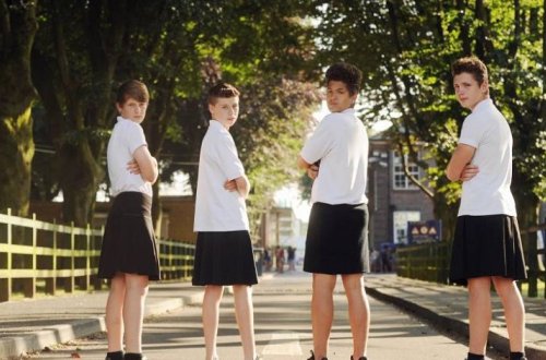 В столице Мексики мальчикам разрешили ходить в школу в юбках - ФОТО