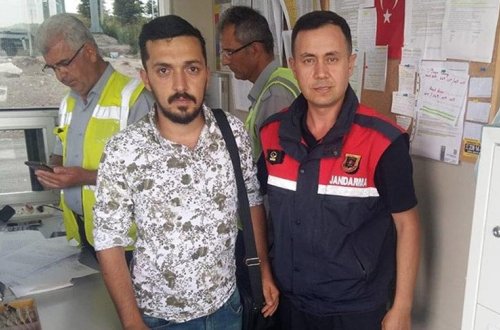 Türkiyədə azərbaycanlı böyük qardaşının pullarını zibilliyə atdı