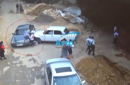 Taksi sürücüsü məktəbliləri qəsdən vurub əzdi - DƏHŞƏTLİ REAL GÖRÜNTÜLƏR