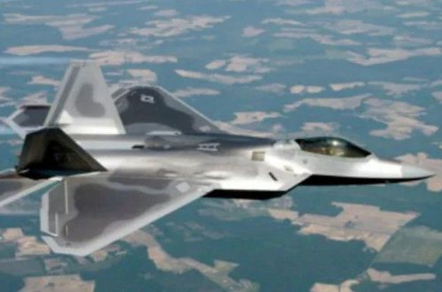 13 yaşlı uşağın zarafatı ölkəni qarışdırdı - Qırıcılar havaya qalxdı