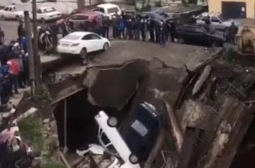 Dağıstanda körpü üstündəki maşınlarla birlikdə çökdü
