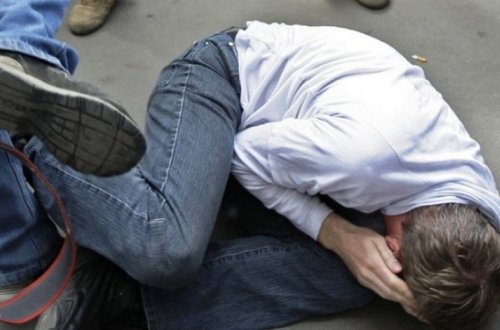 В столице Азербайджана неизвестные избили 39-летнего мужчину