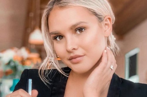 Модель, выбежавшая на поле в финале ЛЧ - о своем поступке - ВИДЕО