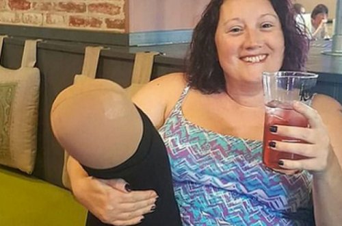 Женщина пролила духи и осталась без ноги