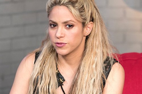 Шакира прислала в суд своего двойника