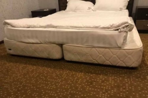 Qubada məşhur oteldə biabırçılıq - Çarpayı əvəzinə... - FOTOLAR