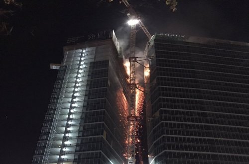 Şəhərin mərkəzində güclü yanğın - ərazidə nəzarət gücləndirilib