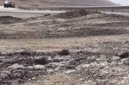 Трасса Баку-Губа разваливается на глазах: Конструктивные недостатки и отсутствие контроля при строительстве - ВИДЕОФАКТ