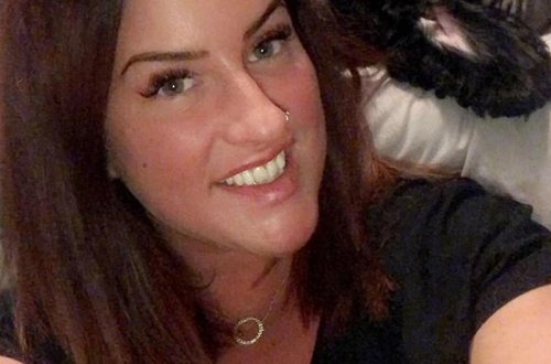 Qadın lüt şəklini sevgilisi əvəzinə, səhvən şirkətə göndərdi - FOTO