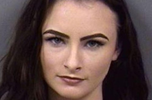 Qız sevgilisini elə döydü ki, qonşular səsə gəldilər - FOTO