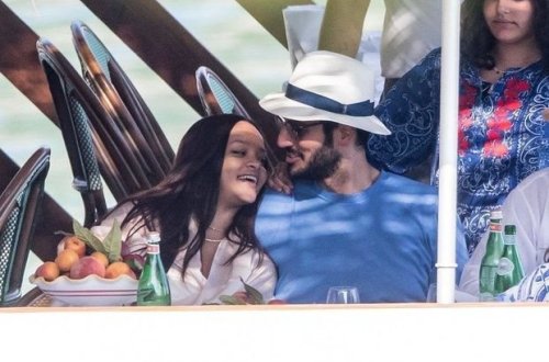 Rihanna ana olmaq istəyir — Milyarder sevgilisindən