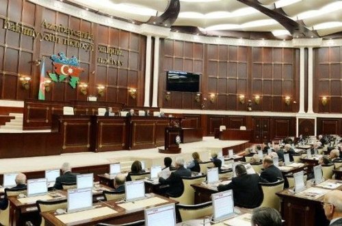 Президент направил в парламент проекты важных законов