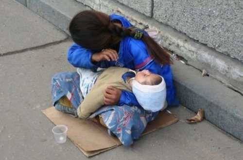 Azərbaycanda NÖVBƏTİ DƏHŞƏT: Qaraçılar qızı oğurlayıb diləndirdilər- Foto