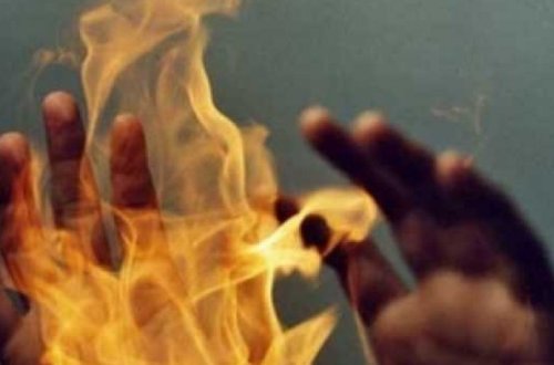 Пьяная москвичка сожгла одежду, чтобы привлечь внимание мужа