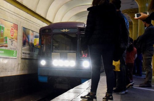 Сбой в работе бакинского метро - ФОТО
