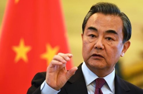 Китай надеется, что Иран не откажется от ядерной сделки, заявил Ван И